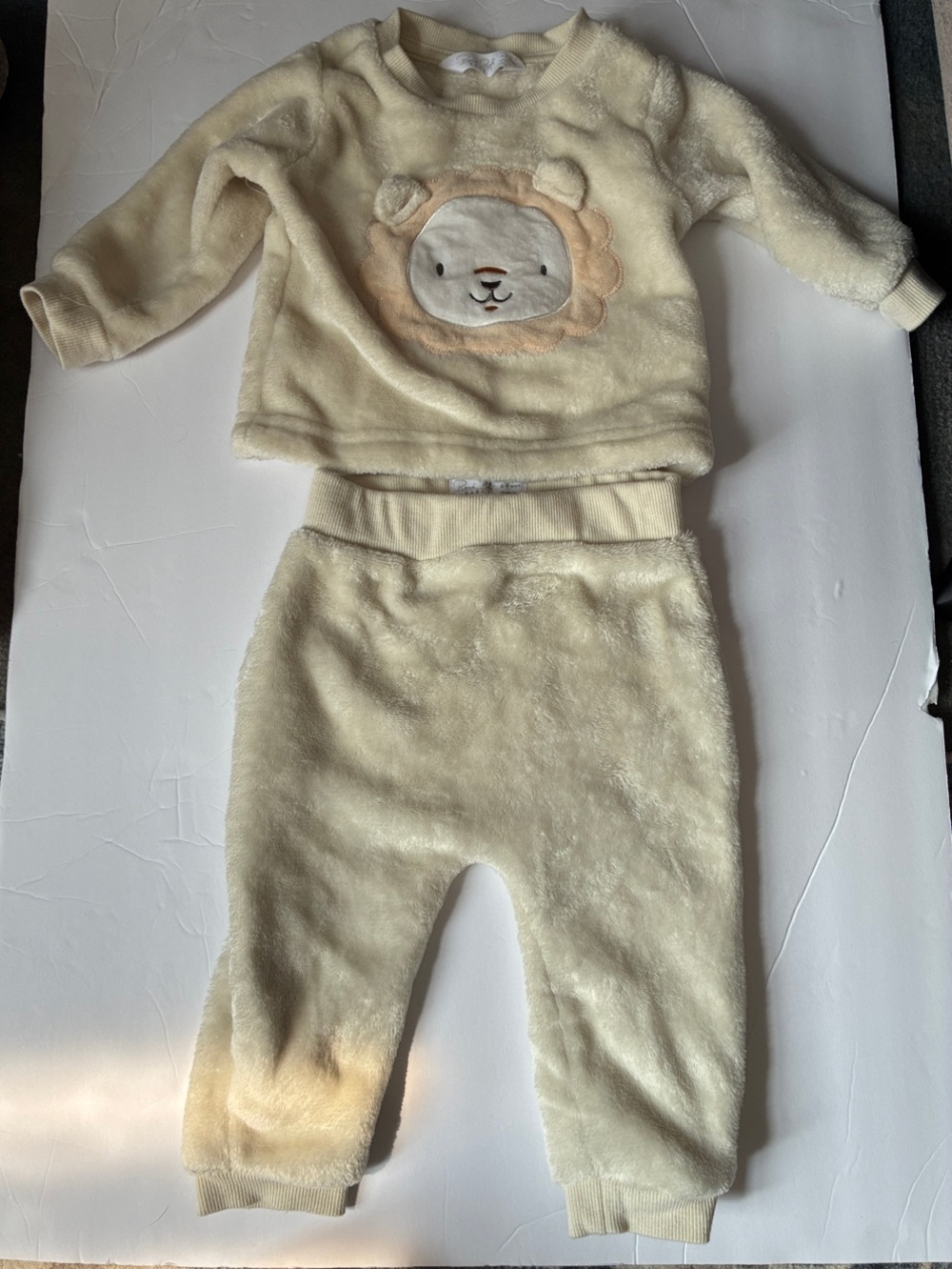 Rene Rofe Cream Plush Lion Two-Piece Set